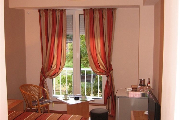 Hotel De Lux Apartments Kosta (Ohrid)